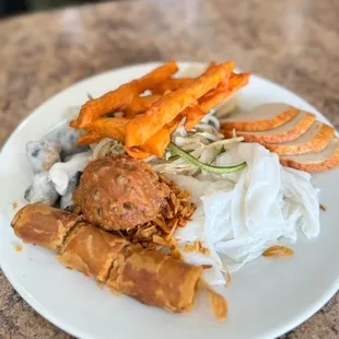 Banh Cuon Dac Biet (house special steamed rice rolls)