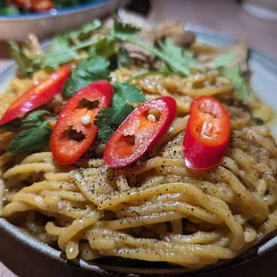 Egg noodles with chicken