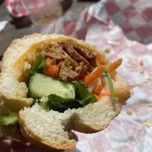 20 Grilled pork with lemongrass