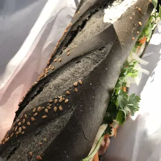 C1. House Special CHARCOAL BREAD(dac biet)