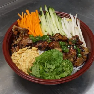 Vermicelli with grilled pork or chicken