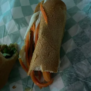 Curry chicken banh mi