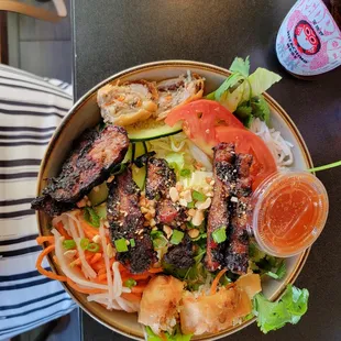 Vermicelli bowl with pork