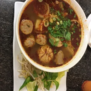 38. Spicy Beef Soup Hue Style