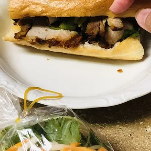Bánh mì heo quay