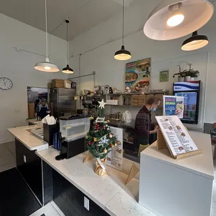 Order and Pick Up Area