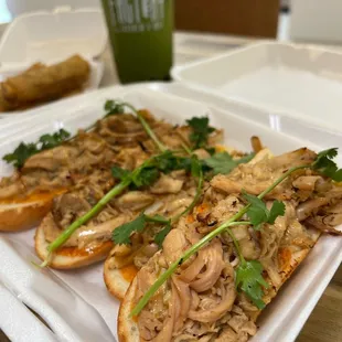 B12. Spice Chicken Baguette