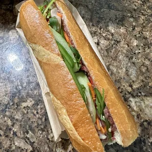 Banh mi dac biet