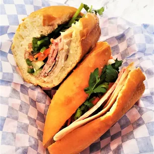 Bánh Mì Ðặc Biệt - Combo Sandwich. One of the best cold banh mis around.