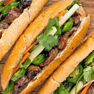 Grilled pork bánh mì