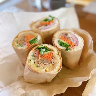 Shredded Pork Sandwich &amp; Combo Pork Sandwich