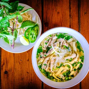 food, ramen and noodles