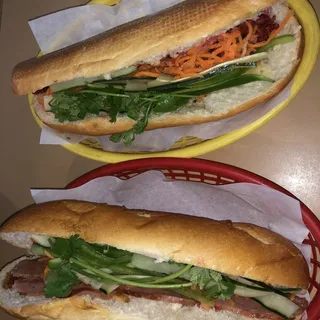 B2. Banh Mi Nem Nuong