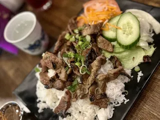 29 Bistro Pho X Thai
