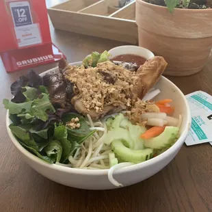 Vermicelli bowl