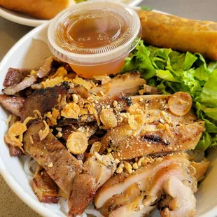 Combo vermicelli bowl