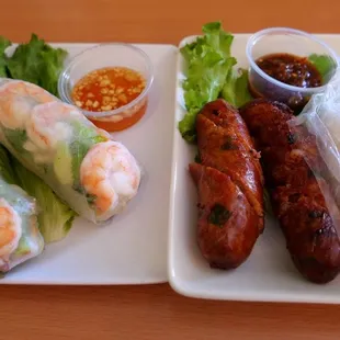 Spring rolls and Lao sausage with sticky rice