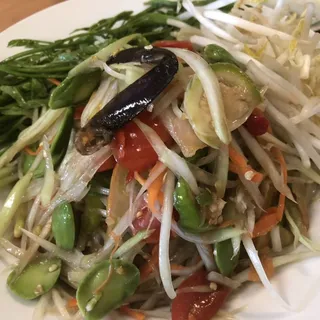 Tam Poo Khem Salad