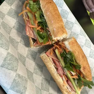 TRADITIONAL BANH MI SANDWICH