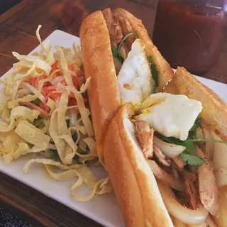 5 Spice Chicken Banh Mi