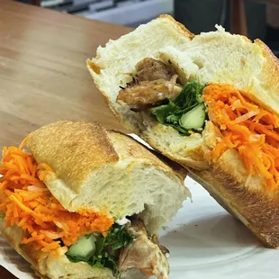 Grilled Chicken Banhmi