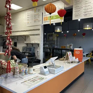 sushi and sashimi, interior