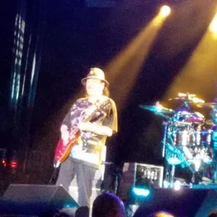What a great show, 2 &amp; 1/2 hours of awesome music with Carlos Santana. Just awesome!!!!!!