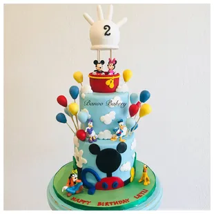 Mickey mouse cake