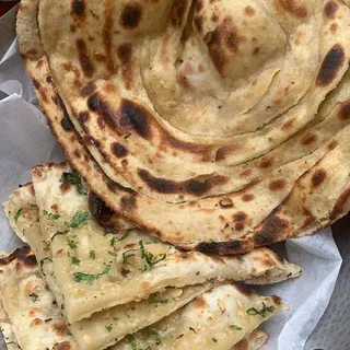 Lachedar Paratha