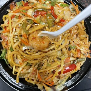 Shrimp Hakka Noodles