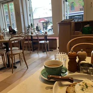 Food and atmosphere