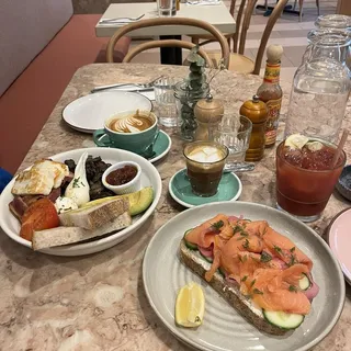Big Breakfast