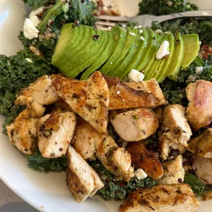 Kale salad with chicken