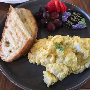 Creamy Scrambled Eggs