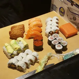 sushi and sashimi, sushi, sashimi, food