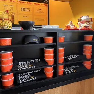 Bowls and accessories