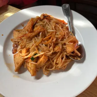 Tofu pad thai