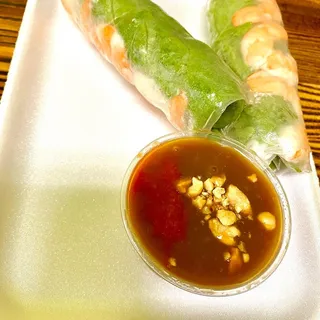 2 Pieces Spring Rolls