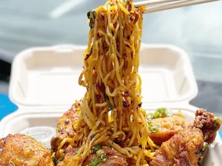 Mama Chow's Kitchen