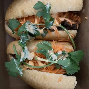 Beef bulgogi banh mi