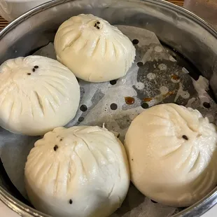 Vegetable Buns (5pcs) (one eaten)