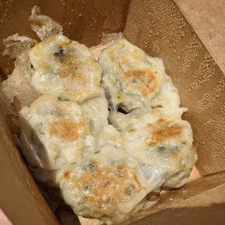 Pan Fried Chicken Pot Stickers (5)
