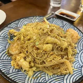 Singapore-Style Fried Rice Noodle