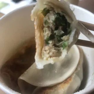 C5 Fresh Shrimp, Pork and Chives Potsticker (8PCS)