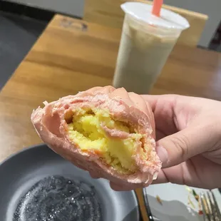 (1) Egg Cream