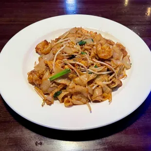 House Chow Fun (looked delicious, but tasted BLAND)