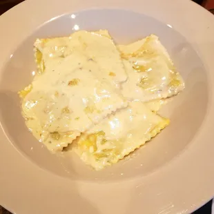 Ravioloni Riccotta E Spinaci