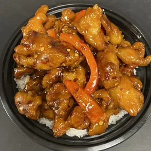 General Tso&apos;s Chicken Rice Bowl (hot)