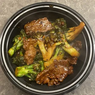 Beef with Broccoli Rice Bowl