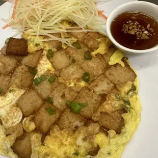 Bột chiên - fried cake w/ omelette eggs